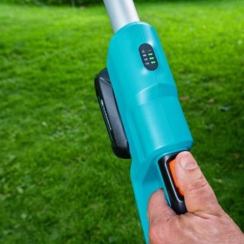 Gardena višinski obrezovalnik set z baterijo in polnilcem